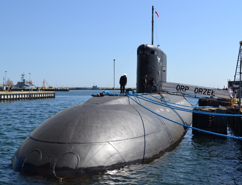 Szefowie MON i MSWiA u premier: modernizacja armii, doprecyzowanie przepisów migracyjnych - GospodarkaMorska.pl