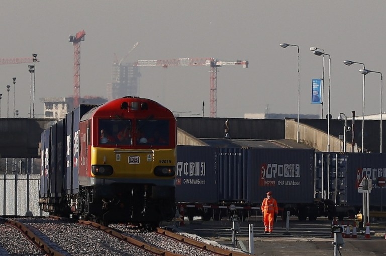 Nowe połączenie kolejowe z Chin do Europy zagrożeniem dla frachtu morskiego - BYŁO, wstawione o 16.46 - GospodarkaMorska.pl