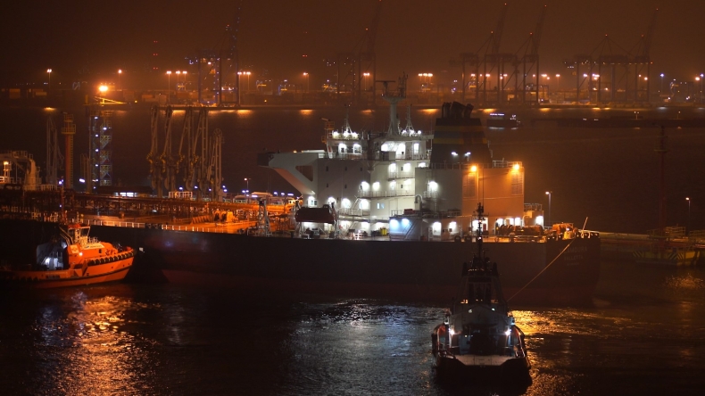 Milion baryłek ropy naftowej z Iranu dla PKN ORLEN już w gdańskim Naftoporcie (wideo) - GospodarkaMorska.pl