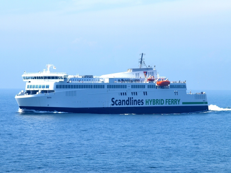 Scandlines: nowe promy i cennik - GospodarkaMorska.pl