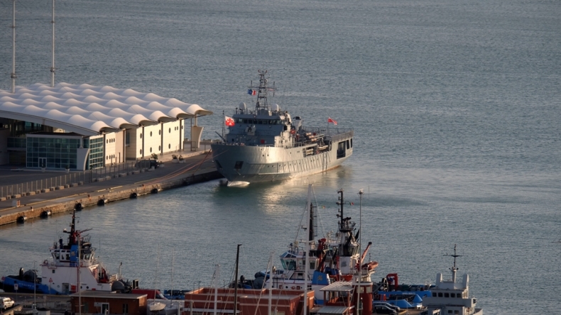 ORP Czernicki w Cagliari - GospodarkaMorska.pl