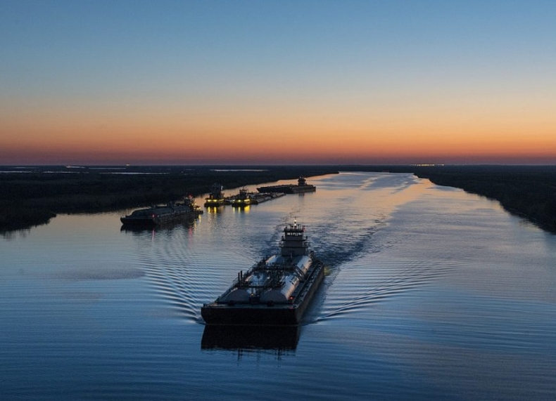 Ministrowe państw Grupy Wyszehradzkiej o żegludze śródlądowej - GospodarkaMorska.pl