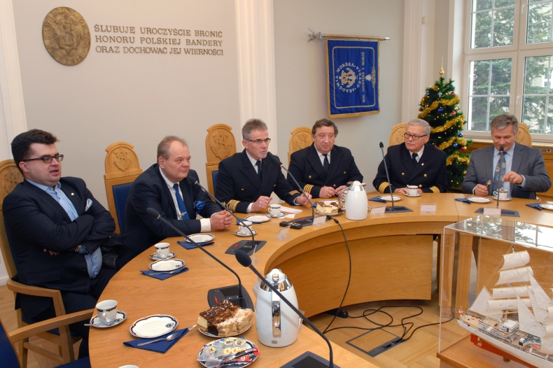 Bezpieczeństwo portów i torów podejściowych - GospodarkaMorska.pl