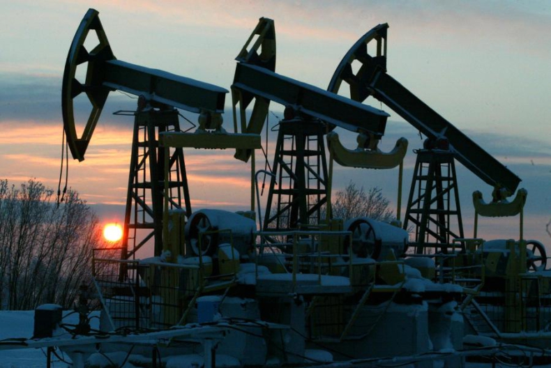 Mocny spadek cen ropy w USA po bardzo wysokim wzroście jej zapasów, aż o 14 mln b - GospodarkaMorska.pl