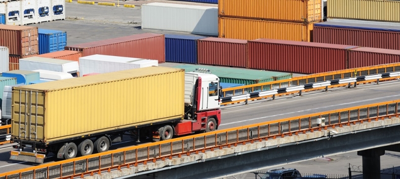 W marcu prezentacja raportu odpowiadającego na dyskryminację polskich firm transportowych - GospodarkaMorska.pl