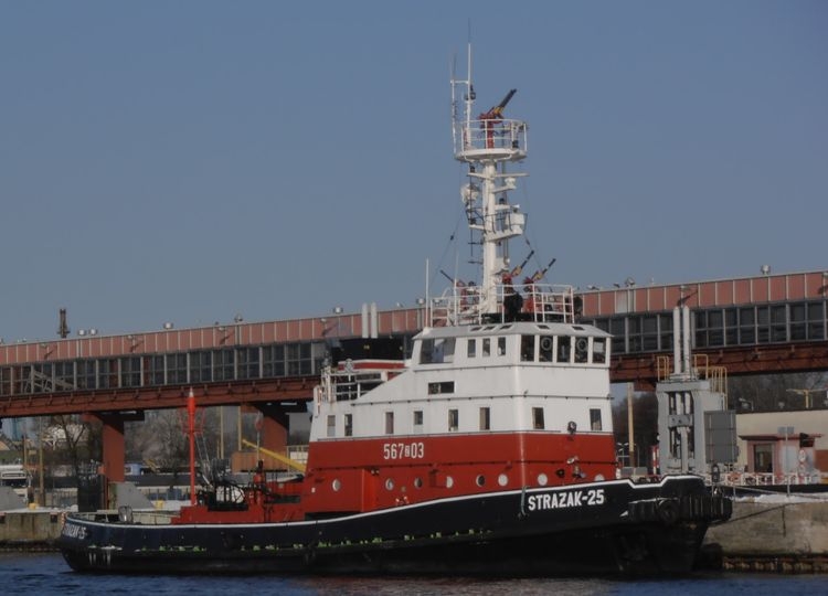 Komu Strażak-25? Zarząd Portu Szczecin Świnoujście sprzedaje statek - GospodarkaMorska.pl
