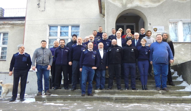 Odprawa kapitanów s/y Zawisza Czarny - GospodarkaMorska.pl