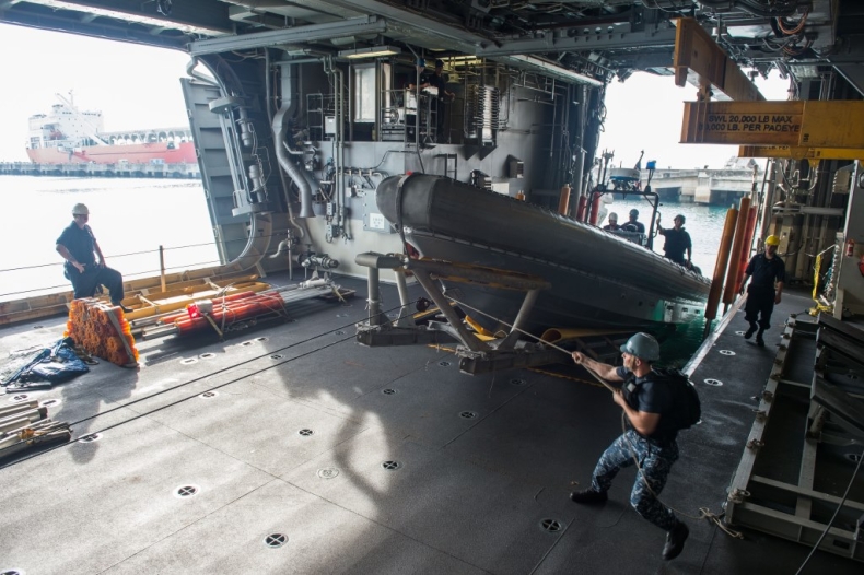 Polska marynarka wciąż bierna w sprawie modułów bojowych na nowych okrętach - GospodarkaMorska.pl
