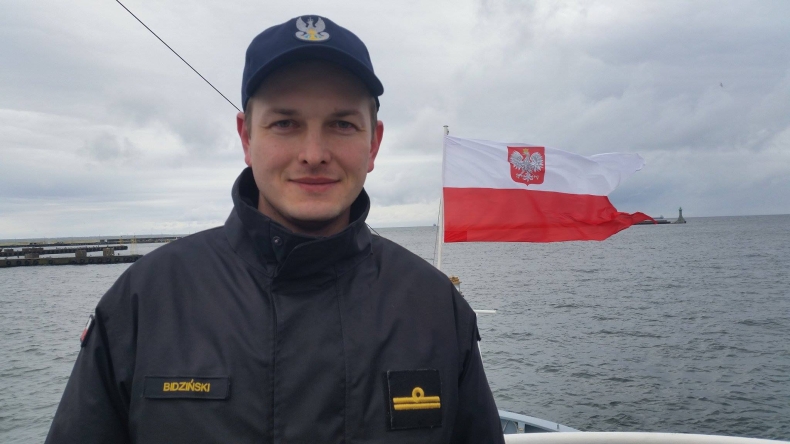 Bohaterski marynarz wyróżniony (foto) - GospodarkaMorska.pl