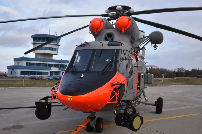 Nowe barwy śmigłowców W-3 dla BLMW - GospodarkaMorska.pl