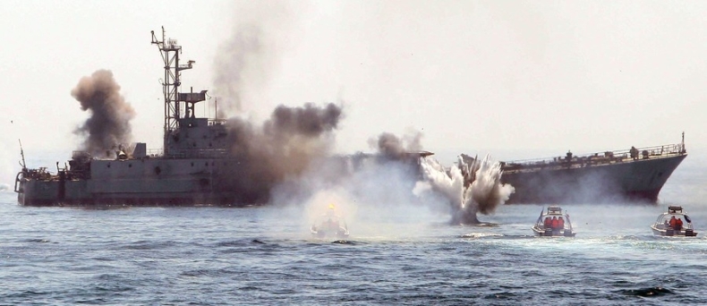 Początek manewrów morskich Iranu w Zatoce Perskiej i na Oceanie Indyjskim - GospodarkaMorska.pl