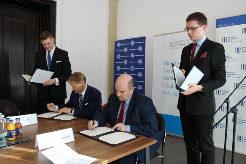 Modernizacja portów w Szczecinie i Świnoujściu zapewniona dzięki umowie z Europejskim Bankiem Inwestycyjnym - GospodarkaMorska.pl