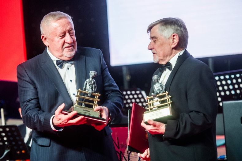 Złote Oxery dla stoczni Crist - GospodarkaMorska.pl