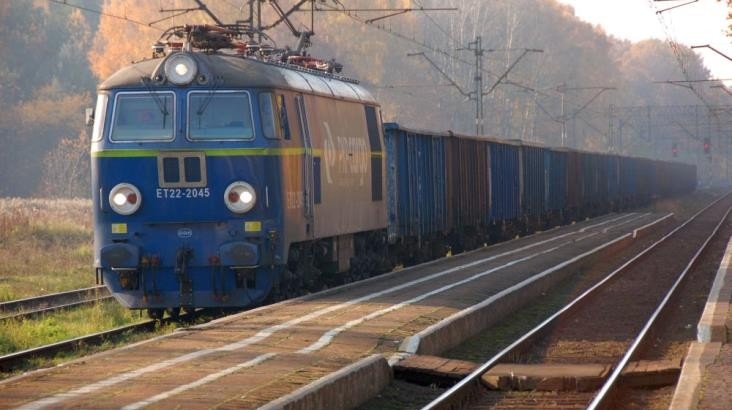 Przewozy towarowe w styczniu poszły w górę - GospodarkaMorska.pl