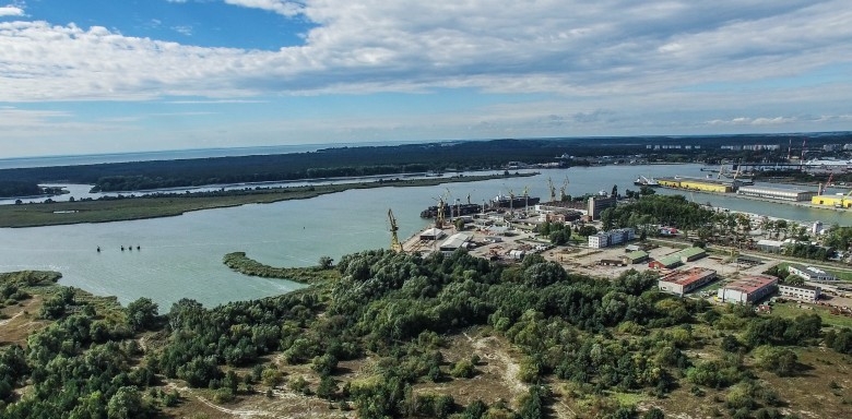 Kazimierz Drzazga o stanie przygotowań do budowy terminalu kontenerowego w Świnoujściu - GospodarkaMorska.pl