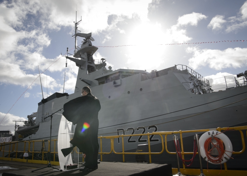 Pierwszy patrolowy okręt obrony wybrzeża (OPV) typu River ochrzczony w Glasgow - GospodarkaMorska.pl
