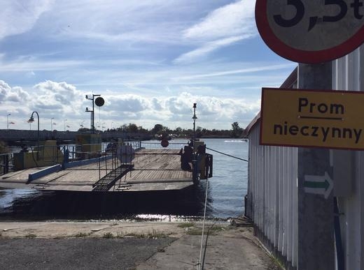 Prom na Wyspę Sobieszewską na sprzedaż po raz drugi - GospodarkaMorska.pl