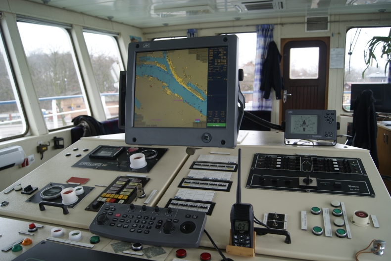 Promy Żeglugi Świnoujskiej wreszcie z nowymi radarami - GospodarkaMorska.pl