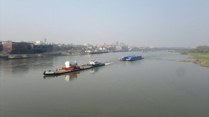 Popłyną barką z Gdańska do Warszawy. By udowodnić, że żegluga Wisłą jest możliwa - GospodarkaMorska.pl