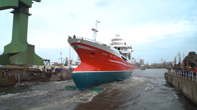 W Naucie zwodowano kolejny statek rybacki (foto, wideo) - GospodarkaMorska.pl
