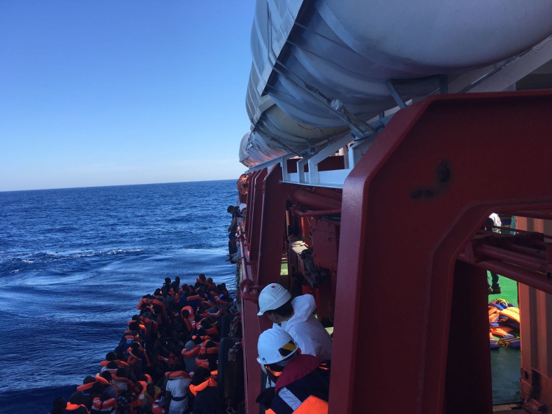 Szef operacji na Morzu Śródziemnym: 109 przemytników migrantów w areszcie - GospodarkaMorska.pl