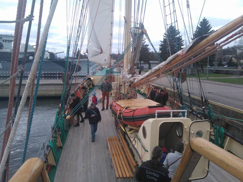 Dzień otwarty na Zawiszy Czarnym - GospodarkaMorska.pl