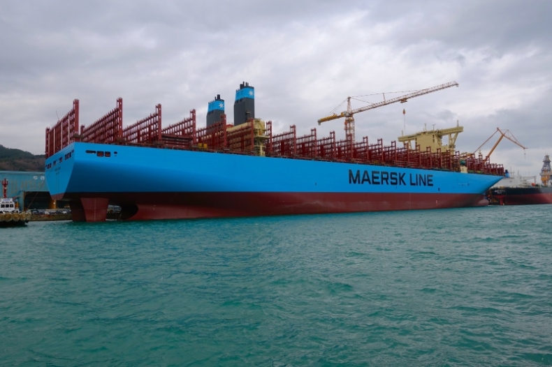 Największy kontenerowiec świata dołącza do floty Maerska - GospodarkaMorska.pl