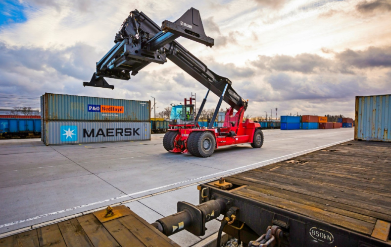 Ekspert: poprawa sieci kolejowej kluczem do rozwoju transportu intermodalnego - GospodarkaMorska.pl