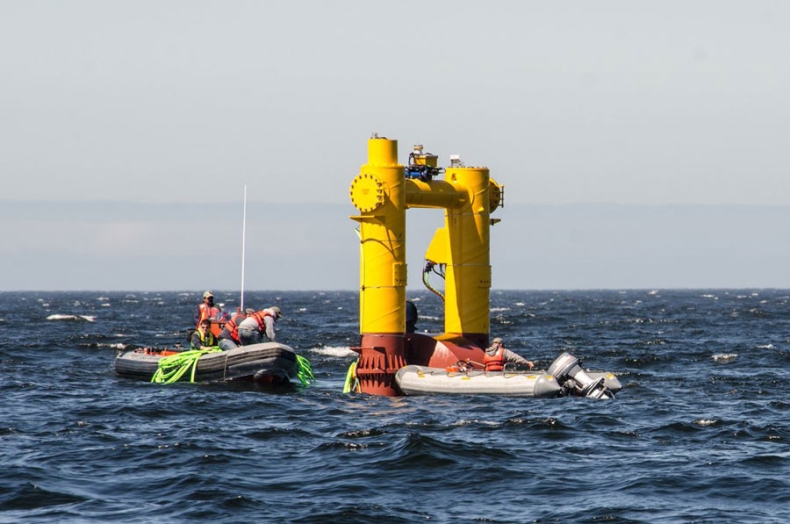 Amerykanie będą testować pozyskiwanie energii z fal morskich - GospodarkaMorska.pl