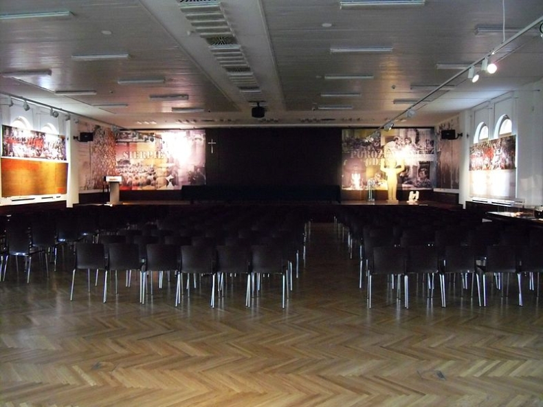 Sala BHP Stoczni Gdańskiej otrzyma wsparcie z ministerstwa kultury - GospodarkaMorska.pl