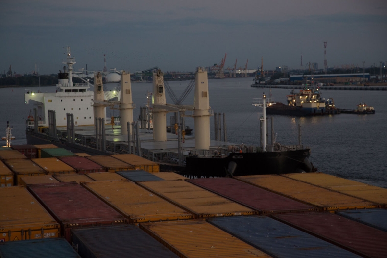 Port Ryga ze wzrostem przeładunków - GospodarkaMorska.pl