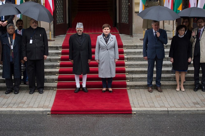 Premier: Polska i Indie to kraje, które mają ze sobą wiele wspólnego - GospodarkaMorska.pl
