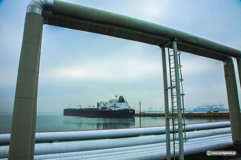 Małecki: umowa na LNG z USA kluczowa dla bezpieczeństwa energetycznego Polski - GospodarkaMorska.pl