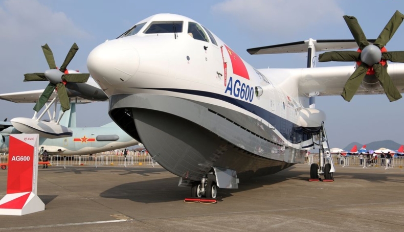 Chiny budują największy na świecie samolot - amfibię - GospodarkaMorska.pl