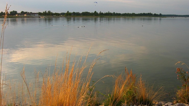 Jedna osoba zginęła w wypadku na zbiorniku Pogoria IV. Przewróciła się łódka - GospodarkaMorska.pl
