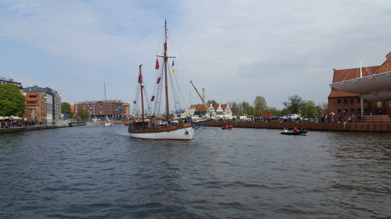 „Generał Zaruski” na czele. Sezon żeglarski w Gdańsku rozpoczęty (foto) - GospodarkaMorska.pl
