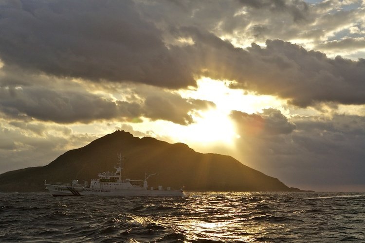 Japońska straż wybrzeża: chińskie okręty wpłynęły na wody wokół Senkaku - GospodarkaMorska.pl