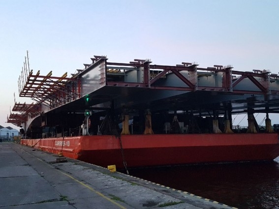 Rozpoczęła się operacja nasuwania gigantycznych przęseł Mostu Cłowego - GospodarkaMorska.pl