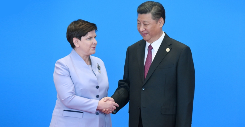 Chiny/ Premier Szydło bierze udział w rozmowach na Forum Pasa i Szlaku - GospodarkaMorska.pl