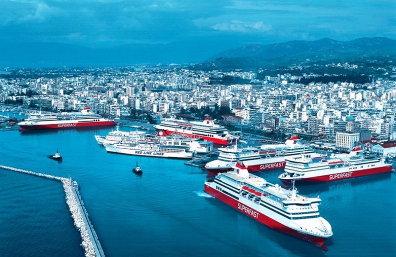 Grecja: Strajkuje żegluga promowa i dziennikarze - GospodarkaMorska.pl