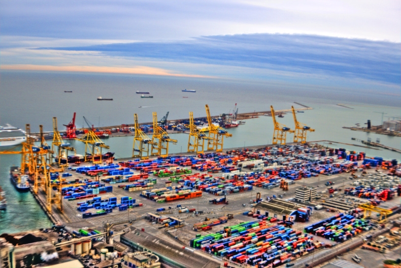 Możliwe strajki w hiszpańskich portach po zmianie tamtejszych przepisów - GospodarkaMorska.pl