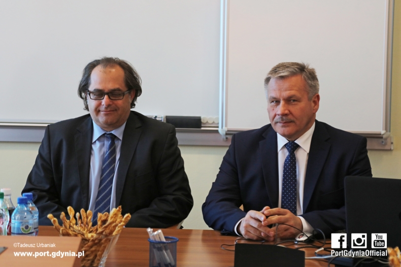 Marek Gróbarczyk z wizytą w Porcie Gdynia - GospodarkaMorska.pl