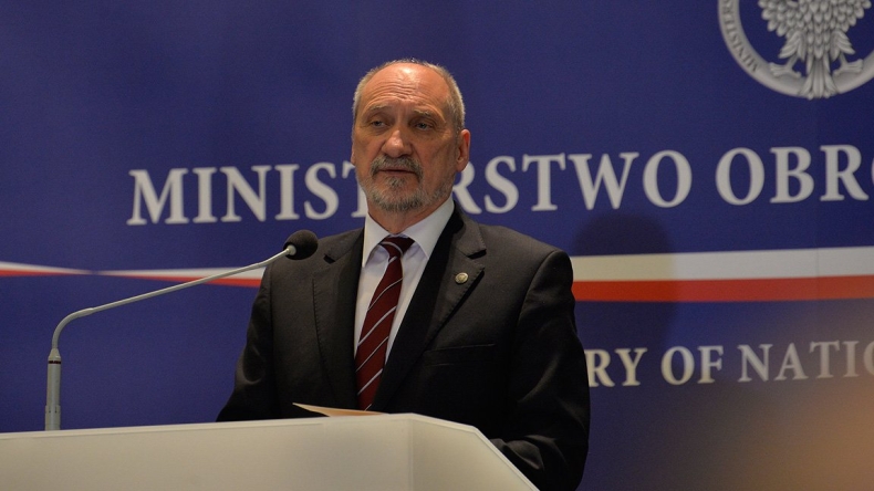 Szef MON: rozbudowa wojska z naciskiem na wojska operacyjne - GospodarkaMorska.pl