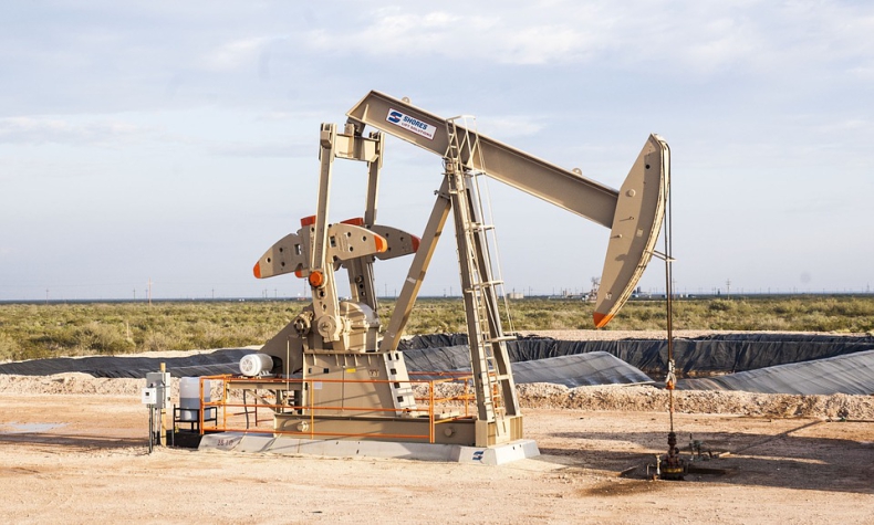 Zapasy ropy w USA spadły o 1,5 mln – cena surowca rośnie o 5 centów - GospodarkaMorska.pl
