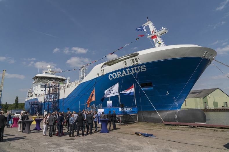 Chrzest nowoczesnego zbiornikowca LNG. Jego częściowo wyposażony kadłub powstał w Gdańsku - GospodarkaMorska.pl