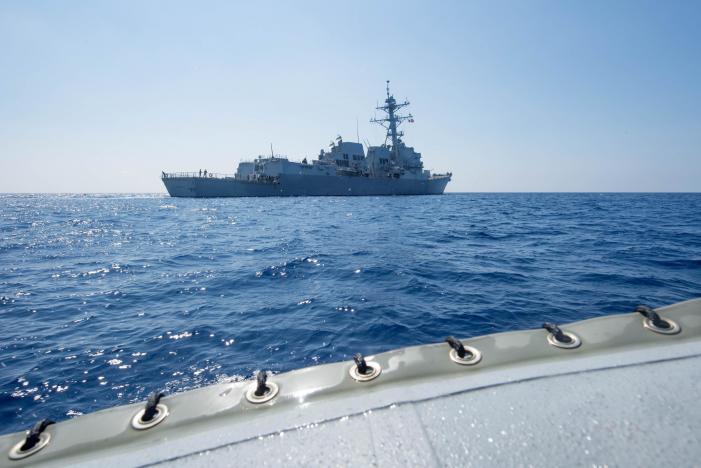 Chiny krytykują manewr okrętu USA na Morzu Południowochińskim - GospodarkaMorska.pl