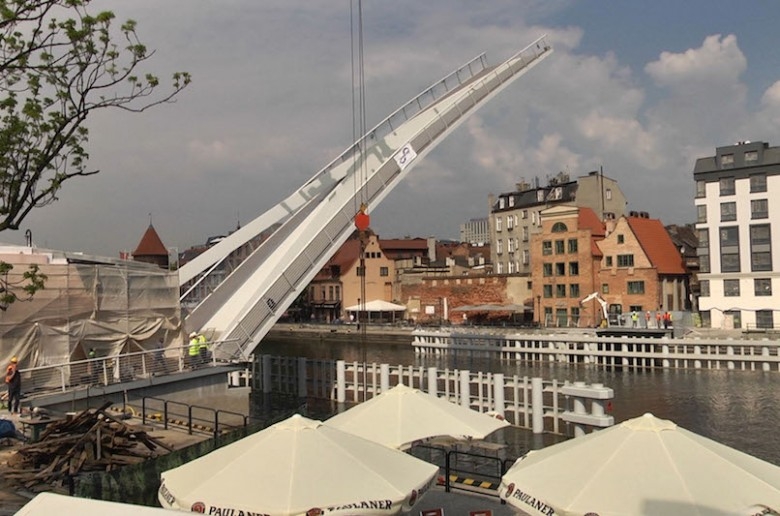 Przeprawa przez Motławę wciąż utrudniona - GospodarkaMorska.pl