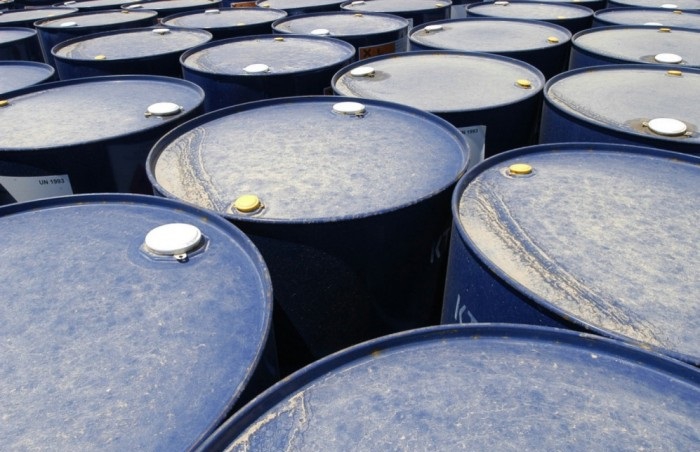 Cena ropy w USA wyższa o centa - decyzja OPEC słabo działa na rynki paliw - GospodarkaMorska.pl