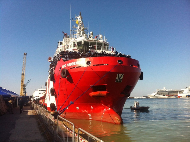 Wąsik: Należy wzmocnić granice UE, a uchodźców odsyłać - GospodarkaMorska.pl