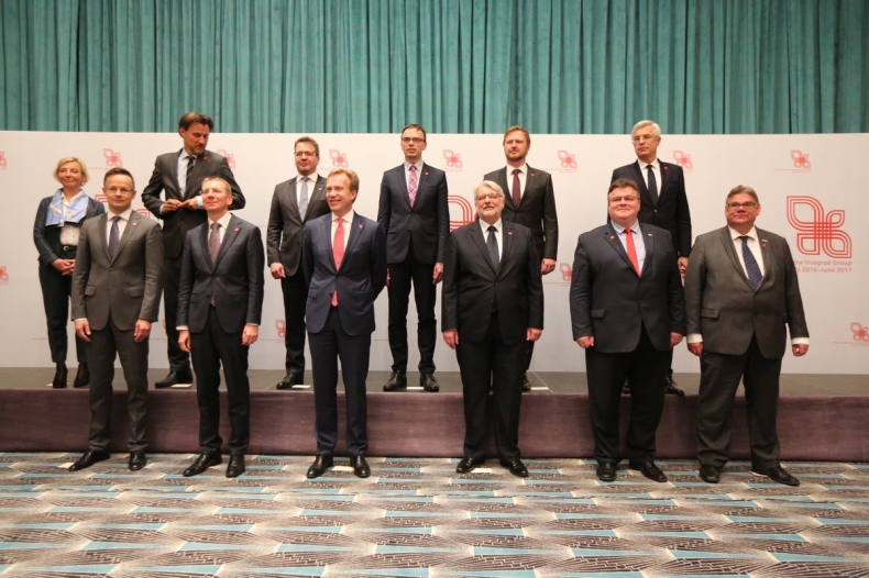 Sopot: Szefowie MSZ państw V4, krajów nordyckich i bałtyckich m.in. o bezpieczeństwie w regionie - GospodarkaMorska.pl